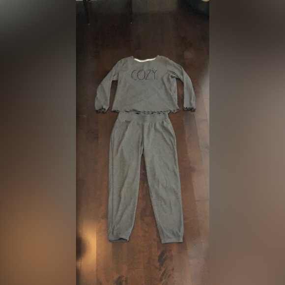 Pyjama - Picture 4 of 6